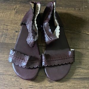 Burgundy sandals with textured straps